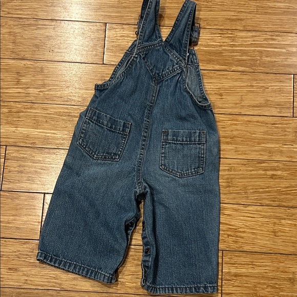 Oshkosh Classic Blue Kids Farmers Eclectic Grandpa Overalls Kid’s 12 mo. - Picture 4 of 5